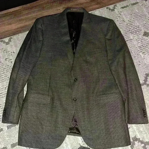 Peter Millar Other - Peter Millar Brown and Blue Pin Stripe Blazer 100% wool 46T Excellent Condition